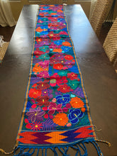 Load image into Gallery viewer, Table Runner 92 in x 18 in
